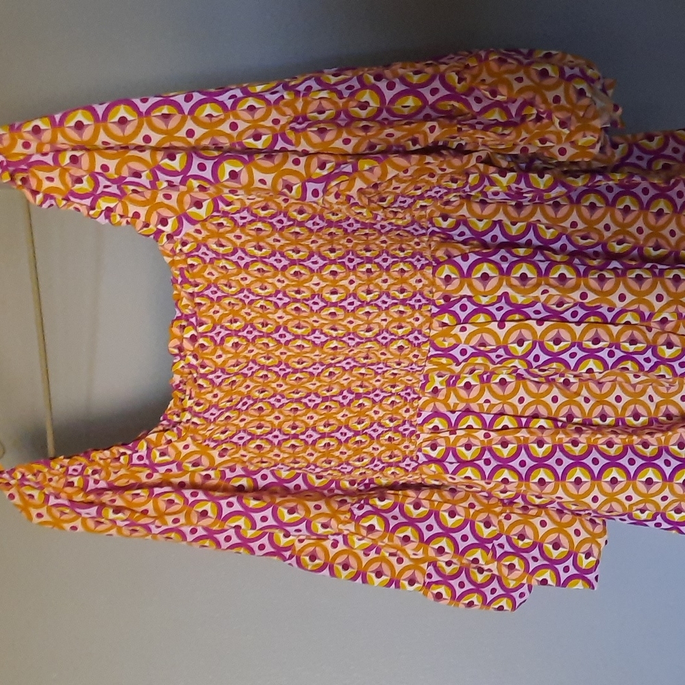 Cute baby doll blouse. Pretty colors